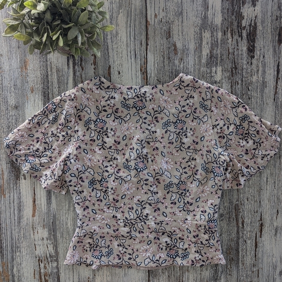 Frank And Oak Floral Flutter Sleeve Button Up Blouse Women's XS - Picture 6 of 9